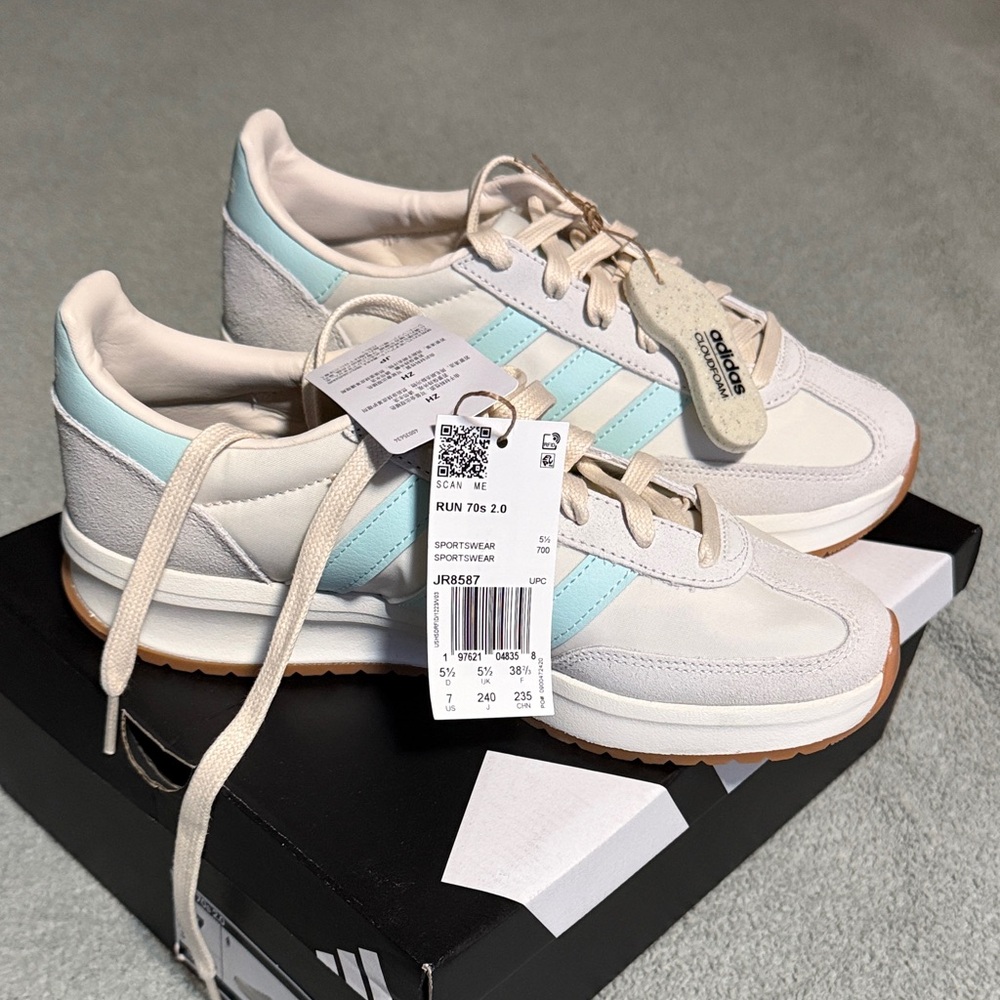 Adidas Women's Run 70’s 2.0 Semi Flash Aqua / Off White - Picture 9 of 10